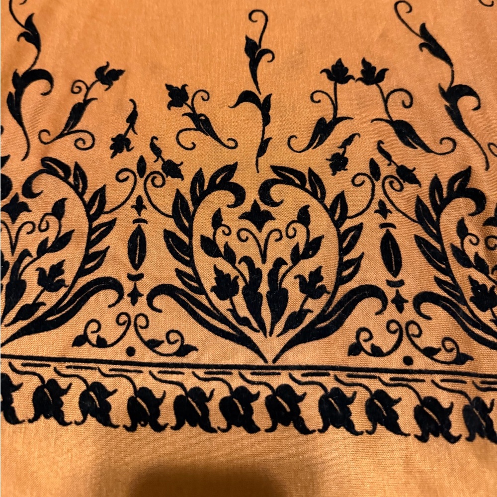 Scarf - Picture 2 of 4